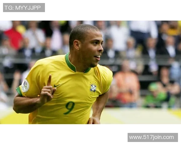 罗纳尔多亲笔签名珍藏价值解析与足球巨星影响力全景展现 罗纳尔多亲笔签名珍藏价值解析与足球巨星影响力全景展现